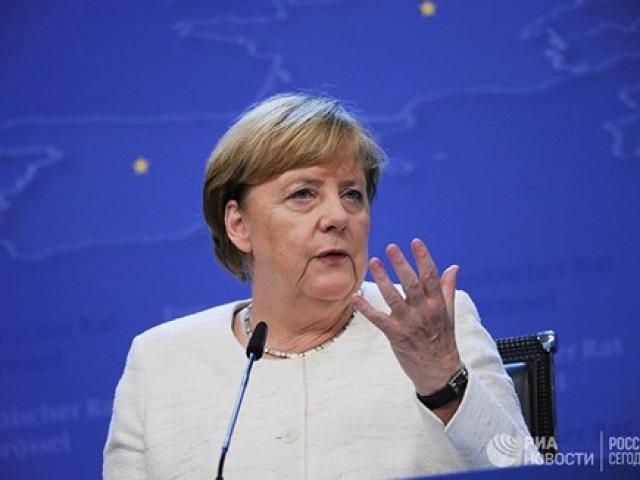 Thủ tướng Đức Merkel lên tiếng về những cơn run lẩy bẩy gần đây