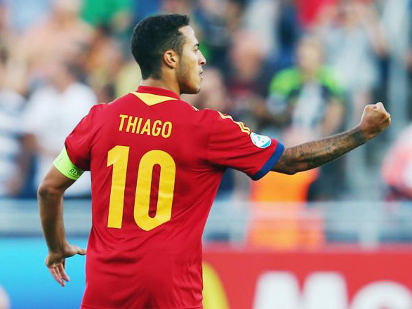 Thiago đến Bayern Munich với giá 25 triệu euro