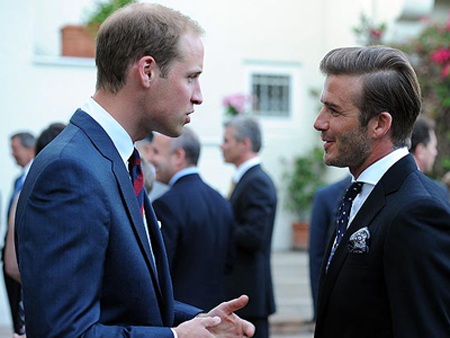 Hoàng tử William (trái) và David Beckham