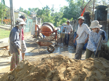 Giao thông nông thôn đang được Điện Thắng Bắc quan tâm đầu tư.