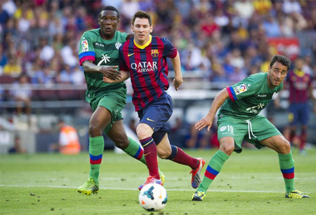 Mới đầu mùa giải, Messi đã gặp vấn đề về sức khỏe do phải cày ải quá nhiều.