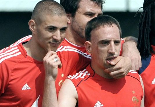 Án tù treo lơ lửng trên đầu Ribery và Benzema