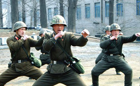Điệp viên Triều Tiên phải trải qua chương trình huấn luyện rất khắc nghiệt 