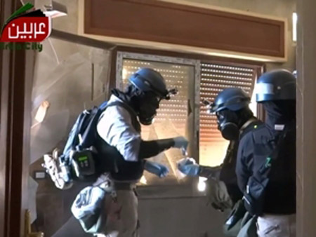 Syria đã chấp nhận các thanh sát viên vũ khí hóa học của LHQ vào điều tra hiện trường.