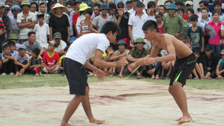 Các đô vật tranh tài