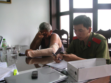Đối tượng Genov Aleksandar Simeonov (gãy tay) Đối tượng Genov Aleksandar Simeonov (gãy tay)
