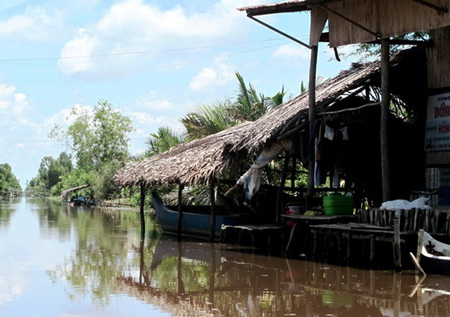 Căn nhà trước khi bị cháy...  