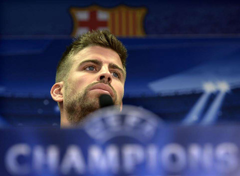 Pique xỉa xói cách làm bóng đá của Real Madrid