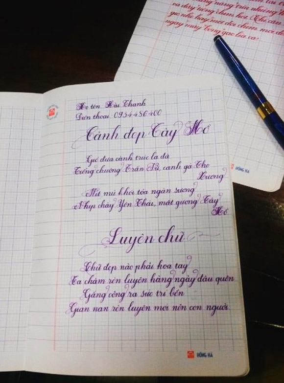 3 cô giáo xinh xắn viết chữ đẹp như in khiến dân mạng “điên đảo“