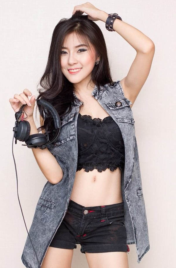 Ngây Ngất Trước Nhan Sắc Của “Thiên Thần Dj” Nổi Tiếng Xứ Chùa Vàng