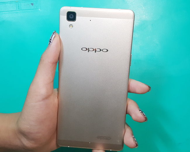 tren tay oppo r7 lite voi thiet ke nguyen khoi hinh anh 4