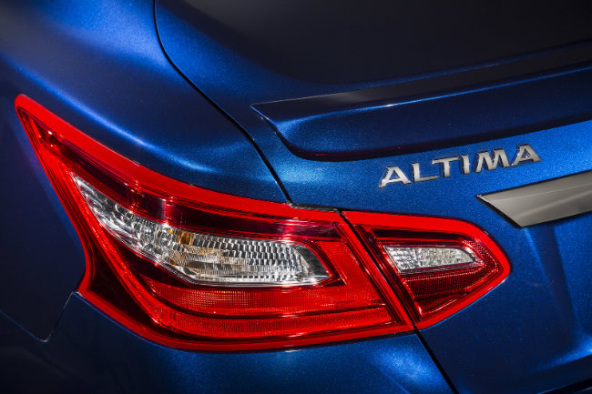 nissan altima 2016: thiet ke sac net, an xang it hinh anh 13