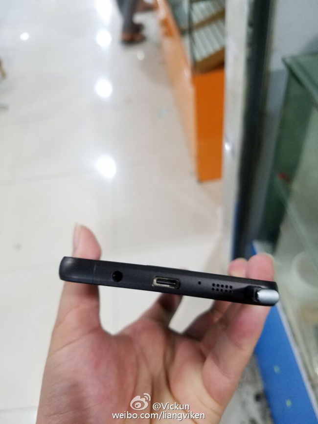 galaxy note 7 man hinh phang 