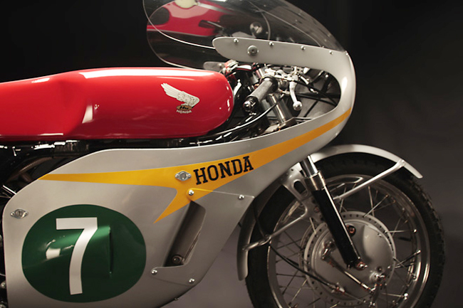 honda rc166: 