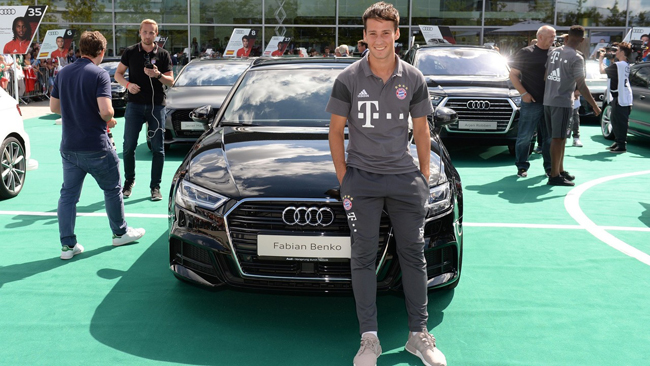 “dan sao” bayern munich hao hung nhan xe khung tu audi hinh anh 10