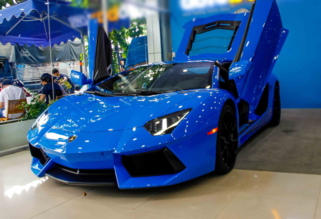 chi tiet lamborghini aventador mau xanh cuc doc tai viet nam hinh anh 11