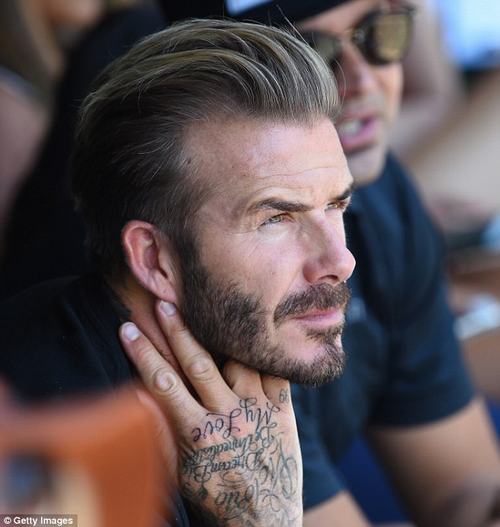 Beckham tự hào khoe hình xăm Harper thiết kế