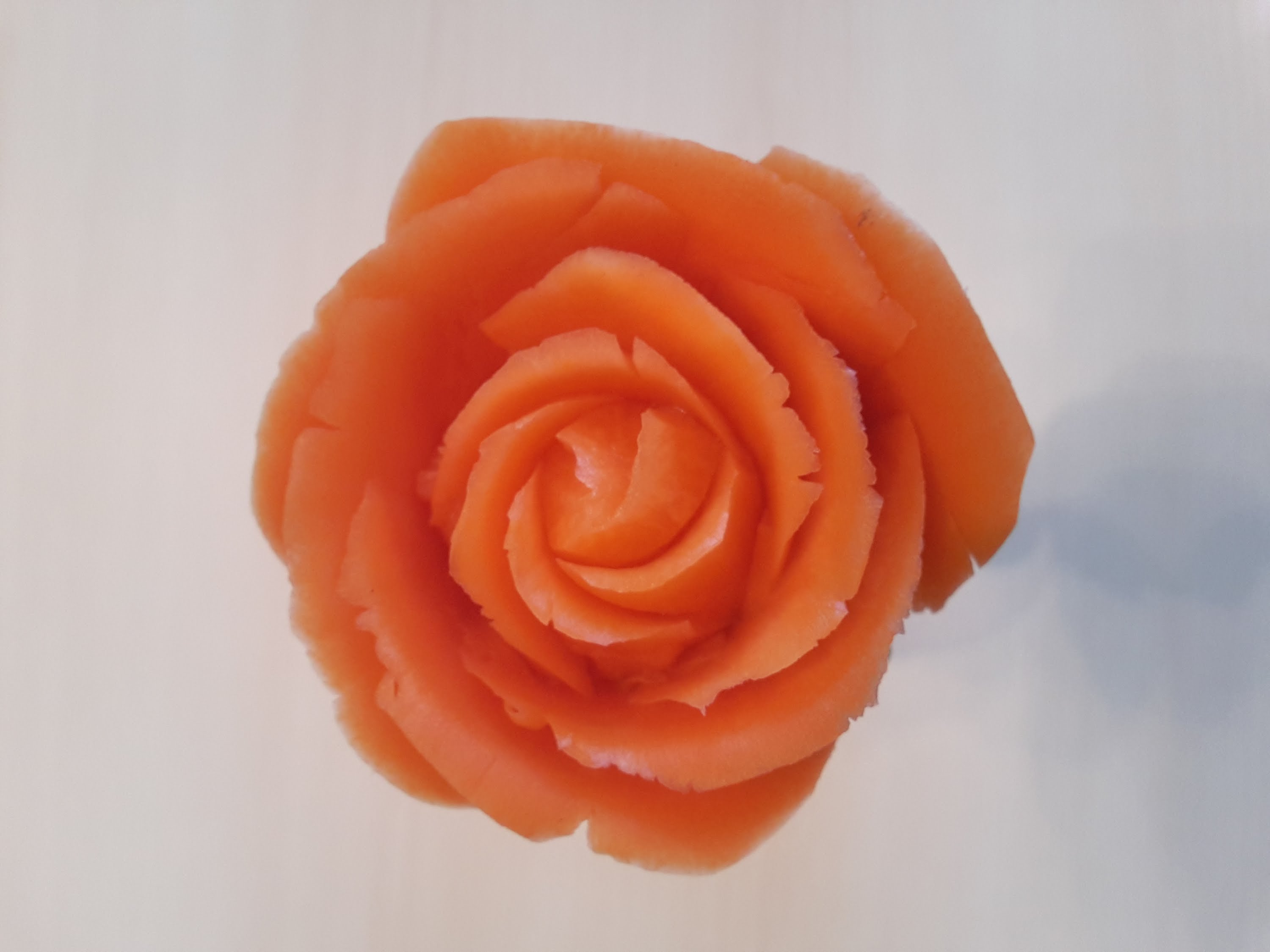Những cách làm hoa cà rốt đơn giản, đẹp long lanh