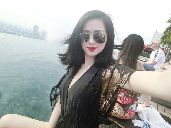 tam tit khoe duong cong nuot na voi bikini hinh anh 7