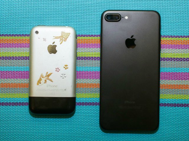 Từ iPhone đầu tiên đến iPhone 7 Plus: Apple đã lột xác thế nào?