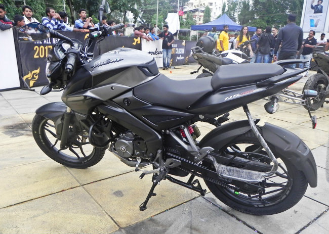 chi tiet anh thuc bajaj pulsar ns160 gia 27,5 trieu dong hinh anh 4