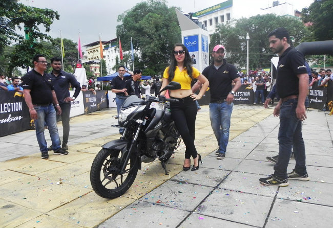 chi tiet anh thuc bajaj pulsar ns160 gia 27,5 trieu dong hinh anh 2