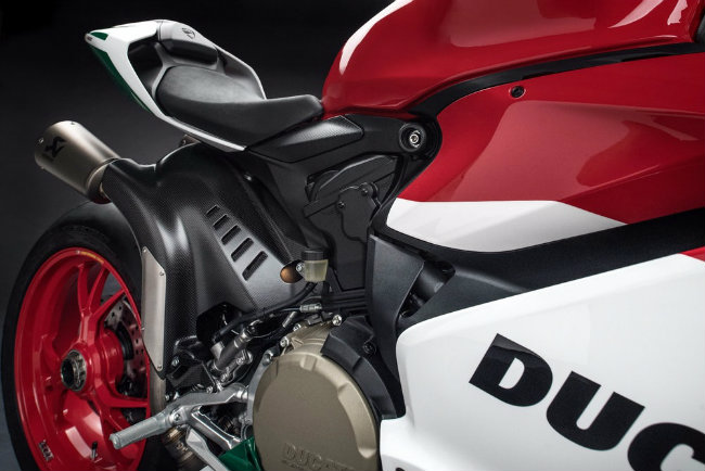 ngam ducati 1299 panigale r final edition gia 1 ty dong hinh anh 13