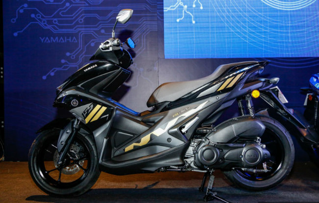 ngam 2017 yamaha nvx 155 vua ra mat, gia 55,5 trieu dong hinh anh 1