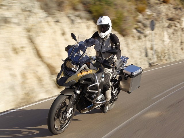 Chính thức thu hồi BMW R1200GS và GS Adventure do lỗi phuộc trước