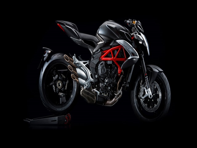 MV Agusta Brutale 800 2017: Hầm hố và hút mắt