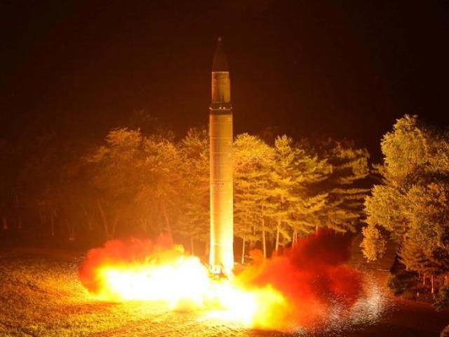 Triều Tiên dọa dùng hạt nhân khiến Mỹ “tan thành từng mảnh”