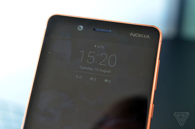 tren tay nokia 8 cau hinh khung vua moi 