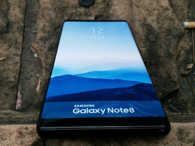 HOT: Galaxy Note 8 lộ ảnh thực tế rõ nét nhất