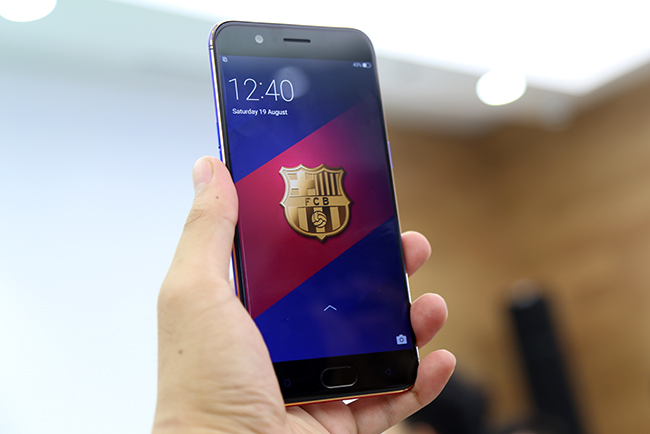 me man chiec smartphone oppo r11 phien ban barcelona sieu dep hinh anh 7