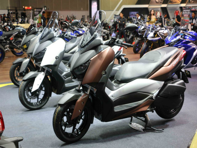 Yamaha XMAX 300 bản cao cấp, giá chỉ 114 triệu đồng
