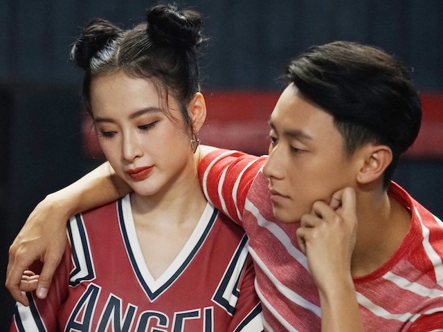 Vừa tung ”cảnh nóng”, phim của Angela Phương Trinh đã bị hoãn chiếu?