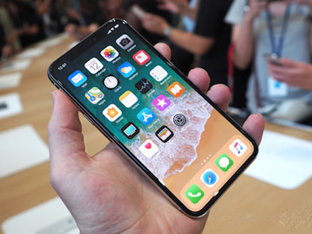 Ăn theo iPhone X, dịch vụ bẻ khóa iCloud được chào giá tới 9 triệu đồng