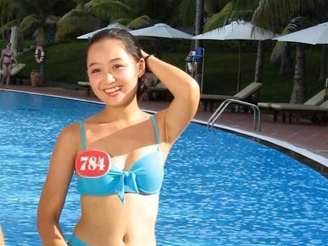 bat mi ve 4 btv xinh nhu hoa hau cua ban tin thoi su 19h hinh anh 12