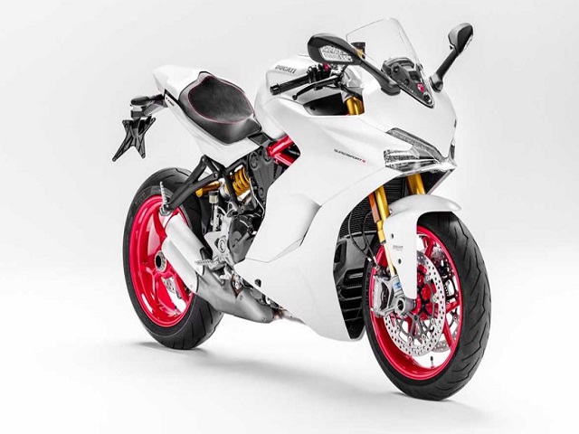 Ducati SuperSport, GSX-S1000F và Ninja 1000 đối đầu