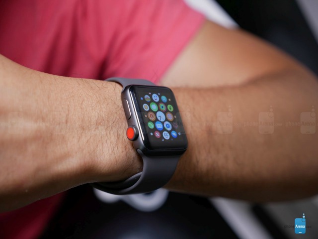 Video: Mở hộp đồng hồ Apple Watch Series 3