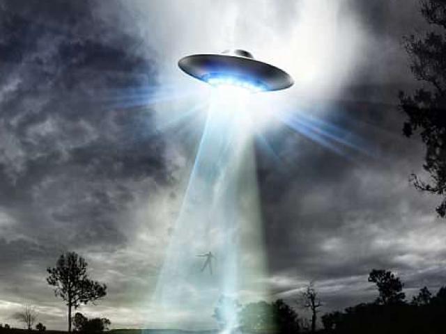 Nửa thế kỷ Anh tìm bắt UFO chế tạo siêu vũ khí vượt Nga, TQ