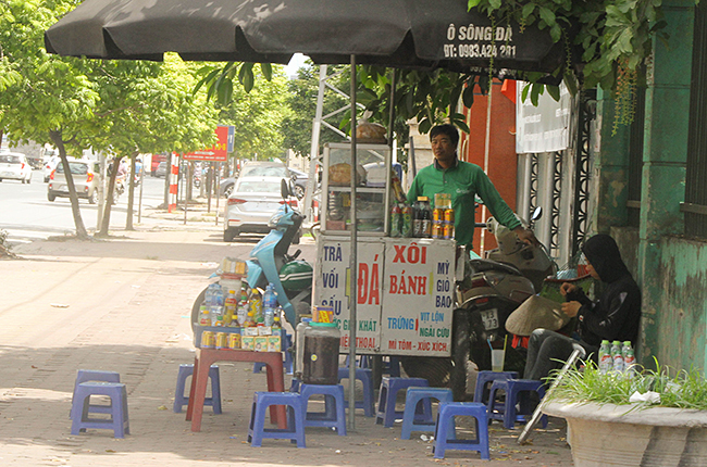 anh: nhung manh doi muu sinh duoi nang nong hon 40 do c hinh anh 11