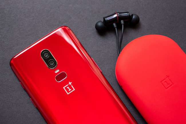 tren tay oneplus 6 do 