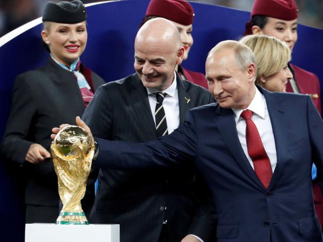 Món quà ông Putin tặng người hâm mộ nước ngoài hậu World Cup
