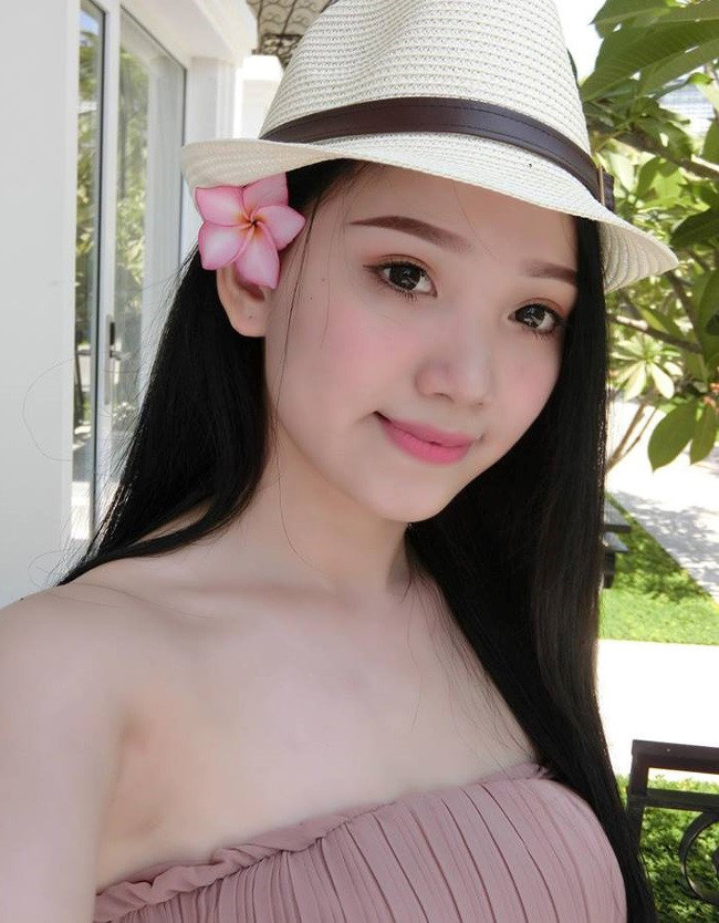 khong ngo dan nguoi yeu u23 viet nam qua xinh dep, khong kem gi hot girl hinh anh 10