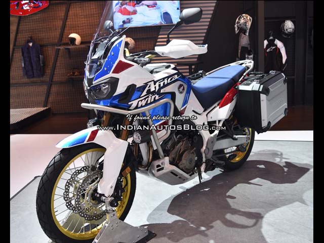 Ngắm Honda Africa Twin Adventure Sport 2018: Mạnh mẽ, đầy uy lực