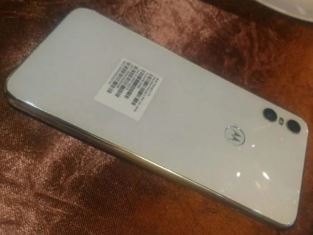 Motorola One đạt chứng nhận với màn hình 5,86 inch HD, pin 3.000 mAh