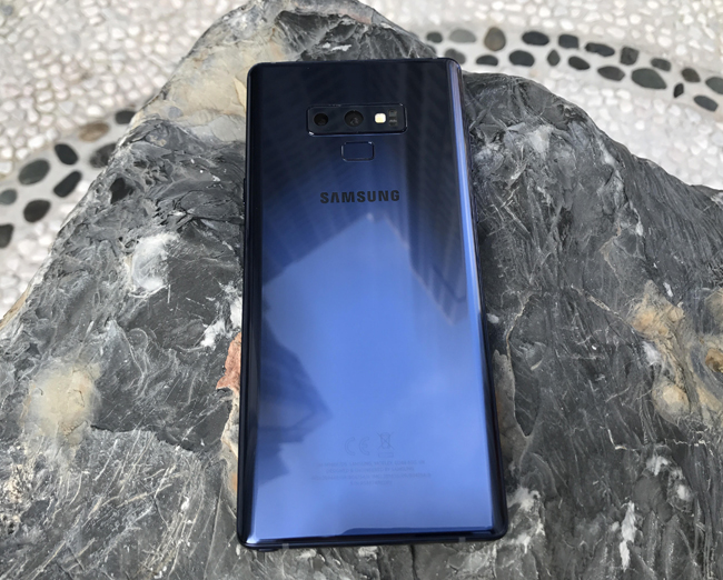 dap hop galaxy note9: thiet ke dang cap, s pen khac biet hinh anh 6