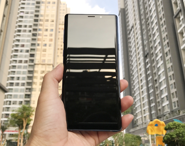 dap hop galaxy note9: thiet ke dang cap, s pen khac biet hinh anh 7