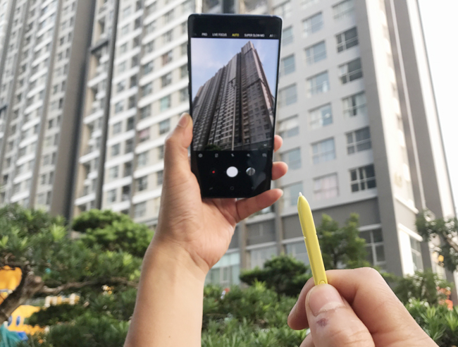 dap hop galaxy note9: thiet ke dang cap, s pen khac biet hinh anh 15